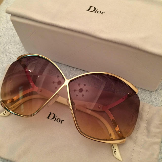 Christian Dior(クリスチャンディオール)の新品未使用 VERY DIOR レディースのファッション小物(サングラス/メガネ)の商品写真