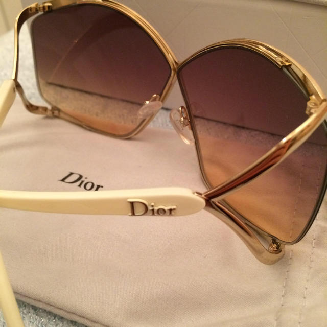 Christian Dior(クリスチャンディオール)の新品未使用 VERY DIOR レディースのファッション小物(サングラス/メガネ)の商品写真