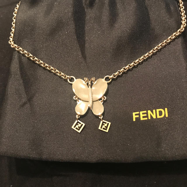 FENDI(フェンディ)のフェンディ　ネッレス　バタフライ レディースのアクセサリー(ネックレス)の商品写真
