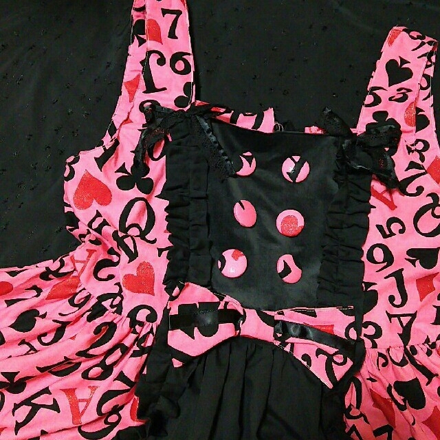 ハンドメイド☆トランプ柄ジャンパースカート＆リボンカチューシャセット ピンク☆ レディースのワンピース(ひざ丈ワンピース)の商品写真