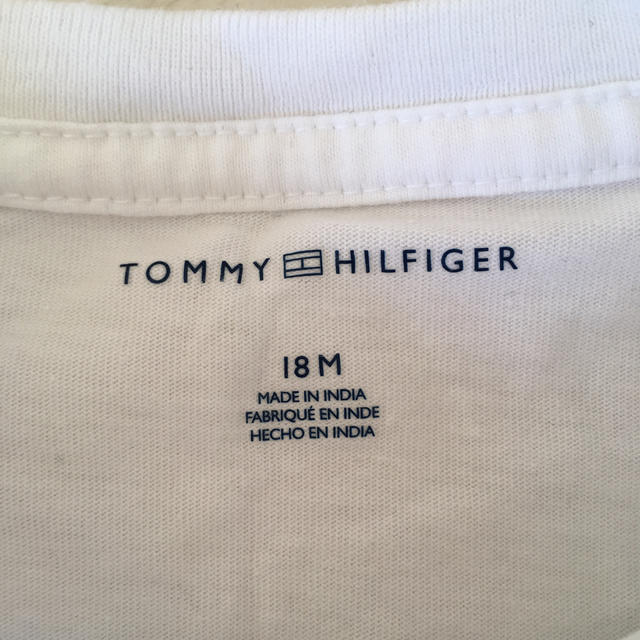 TOMMY HILFIGER(トミーヒルフィガー)のTOMMY HILFIGER ロンT 18M キッズ/ベビー/マタニティのベビー服(~85cm)(シャツ/カットソー)の商品写真