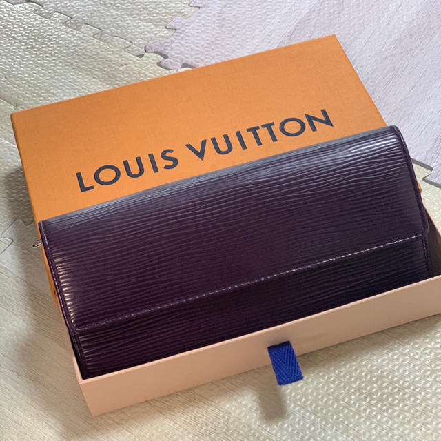 LOUIS VUITTON(ルイヴィトン)のエピ　紫　長財布 レディースのファッション小物(財布)の商品写真