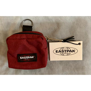 イーストパック(EASTPAK)のEASTPAK 角形コインパース エンジ色 送料無料です！ (コインケース/小銭入れ)