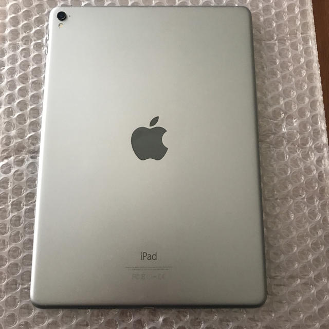 iPad Pro 9.7インチ Wi-Fiモデル 256GB MLMY2J/A 1