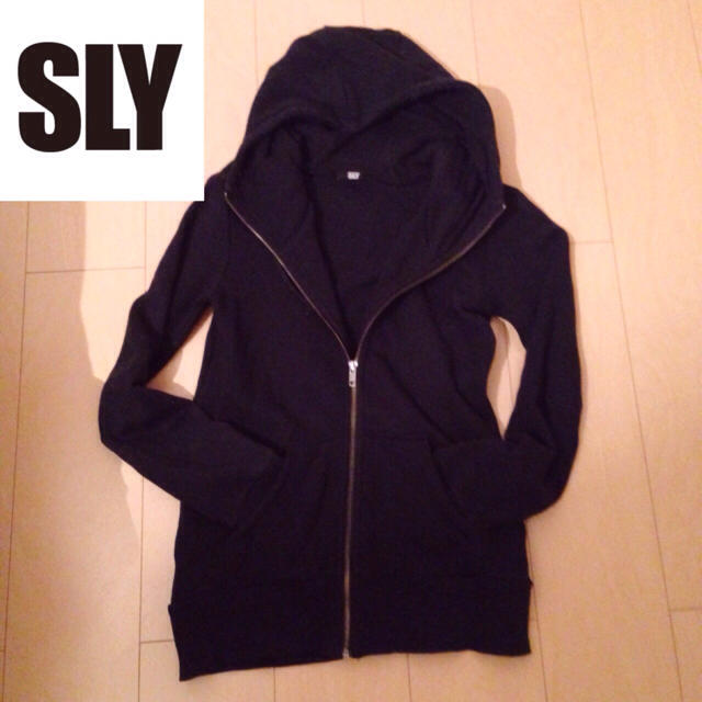 SLY - ☆週末限定sale☆ SLY パーカーの通販 by Uu's shop♡｜スライ ...