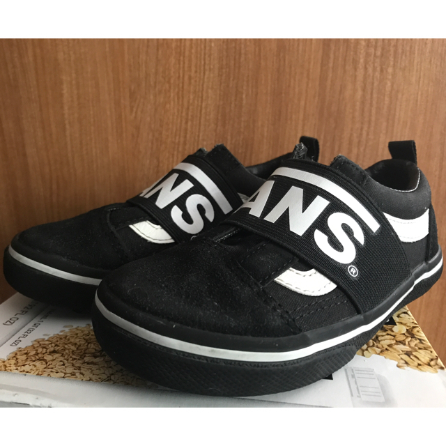 VANS(ヴァンズ)の【値下げ】vansスニーカー☆キッズ17㎝☆キッズスニーカー☆オススメ キッズ/ベビー/マタニティのキッズ靴/シューズ(15cm~)(スニーカー)の商品写真