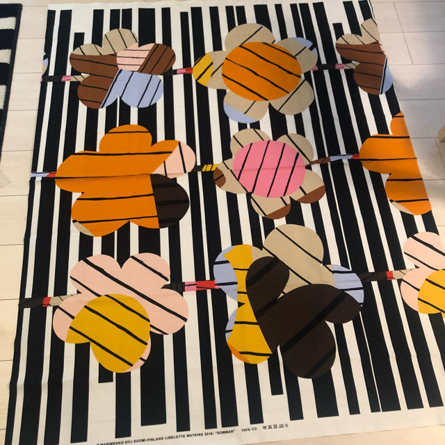 マリメッコ  生地 未使用 SOMMAR marimekko 146×113cm