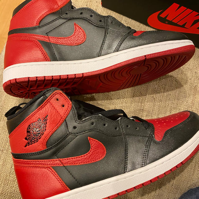 靴/シューズAIR JORDAN 1 ブレッド　狐さん