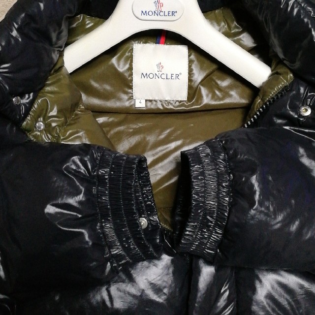 MONCLER(モンクレール)のMoncler EVEREST size4 ブラック メンズのジャケット/アウター(ダウンジャケット)の商品写真