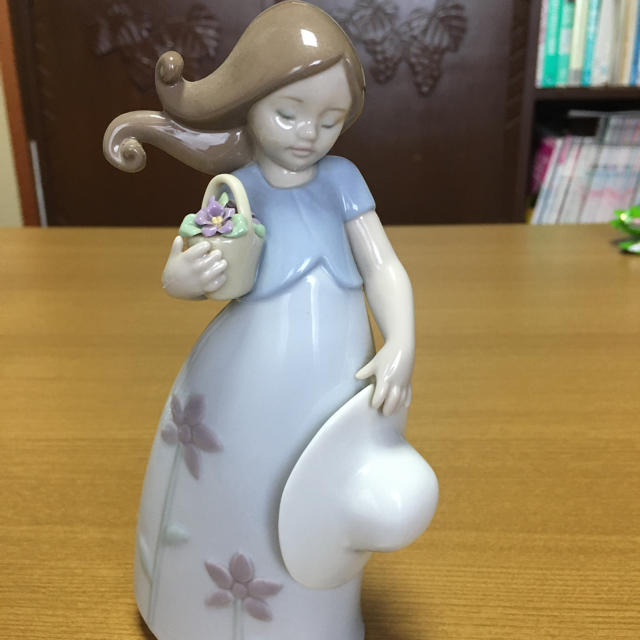 リヤドロリヤドロ　陶器　帽子　花籠　女の子　Liadro リアドロ