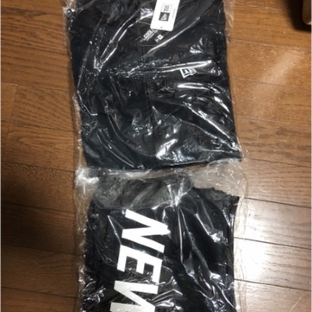 NEW ERA(ニューエラー)のNewera 乃木坂着用　新品未使用　黒白上下スウェット メンズのトップス(ジャージ)の商品写真