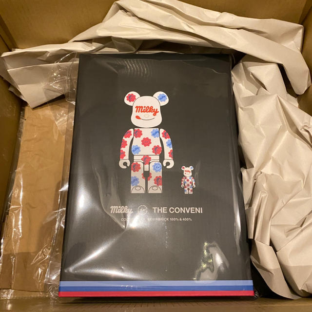 FRAGMENT(フラグメント)のMILKY × THE CONVENI BE@RBRICK ベアブリック エンタメ/ホビーのフィギュア(その他)の商品写真