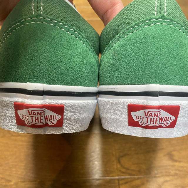 VANS(ヴァンズ)のVANS オールドスクール  グリーン ★新品★ レディースの靴/シューズ(スニーカー)の商品写真