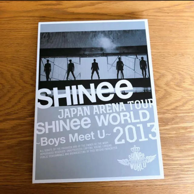 SHINee(シャイニー)のJAPAN　ARENA　TOUR　SHINee　WORLD　2013～Boys　 エンタメ/ホビーのDVD/ブルーレイ(ミュージック)の商品写真