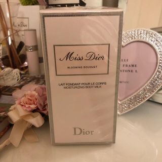 ディオール(Dior)のDior ブルーミングブーケ  ボディミルク body milk(ボディローション/ミルク)