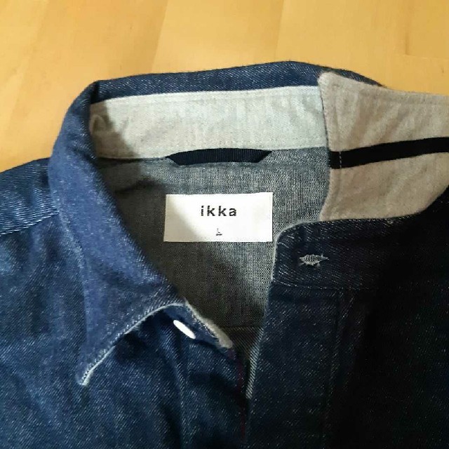 ikka(イッカ)の【目立った汚れなし】ikka(イッカ)　メンズシャツ　綿100%　デニム風？ メンズのトップス(シャツ)の商品写真