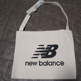 ニューバランス(New Balance)の最終値下げ！新品！非売品！new balanceの斜めがけカバン(ショルダーバッグ)