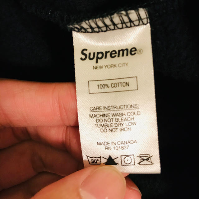 Supreme(シュプリーム)のSupreme HYSTERICGLAMOUR HoodedSweatshirt メンズのトップス(パーカー)の商品写真