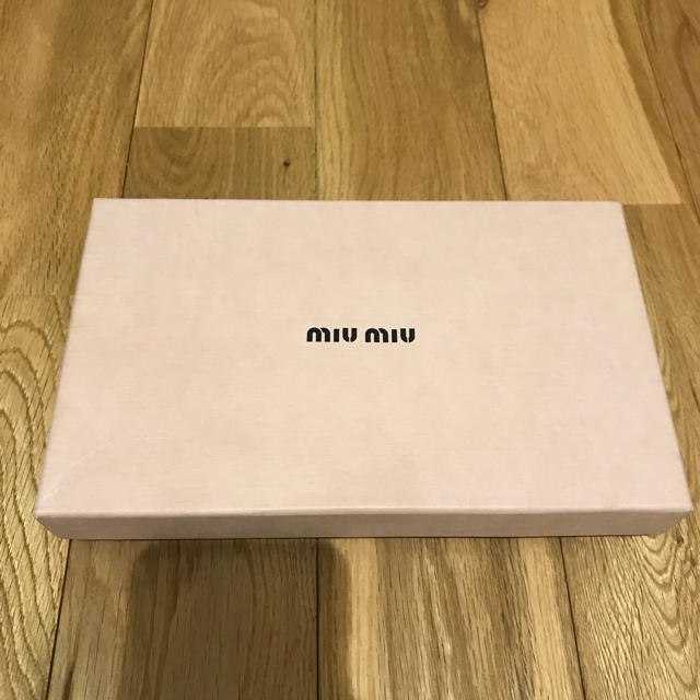 miumiu(ミュウミュウ)のmiumiu 箱 その他のその他(その他)の商品写真