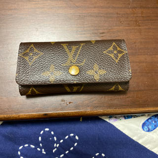 ルイヴィトン(LOUIS VUITTON)のルイヴィトンキーケース　4連(キーケース)