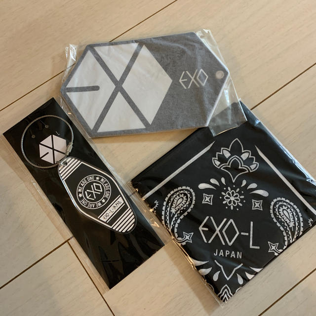 EXO(エクソ)のEXO FCグッズ エンタメ/ホビーのタレントグッズ(アイドルグッズ)の商品写真