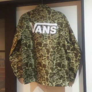 ヴァンズ(VANS)のバンズ 新品迷彩ジャンパー(ナイロンジャケット)