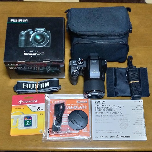 ラクマ特価！【美品】FUJIFILM FINEPIX S9200スマホ/家電/カメラ