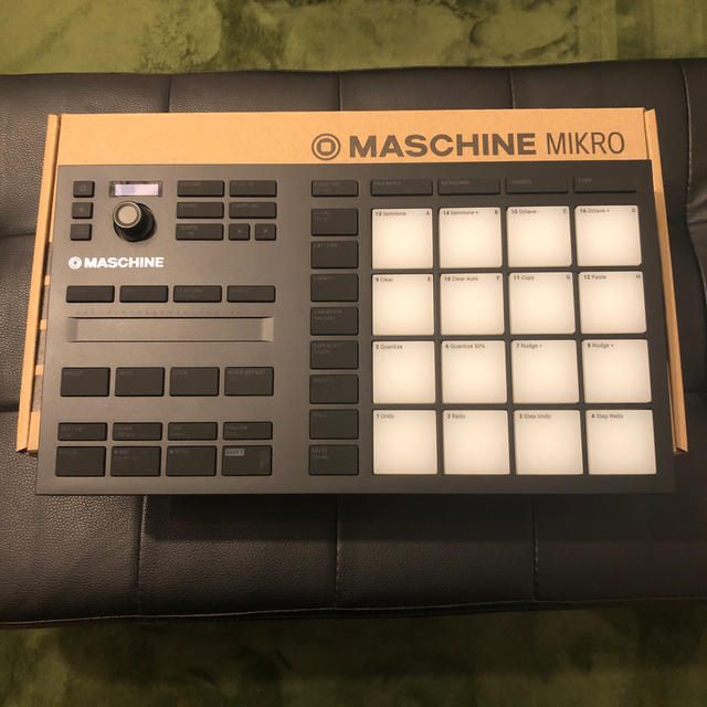 Roland(ローランド)のmaschine mikro mk3 Native Instruments 楽器のDTM/DAW(MIDIコントローラー)の商品写真