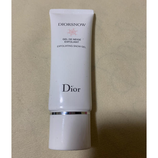 Dior(ディオール)の残量　9割　Dior snow スクラブ　ディオールスノー コスメ/美容のスキンケア/基礎化粧品(洗顔料)の商品写真