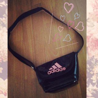 アディダス(adidas)のadidas＊ショルダーバッグ❤(ショルダーバッグ)