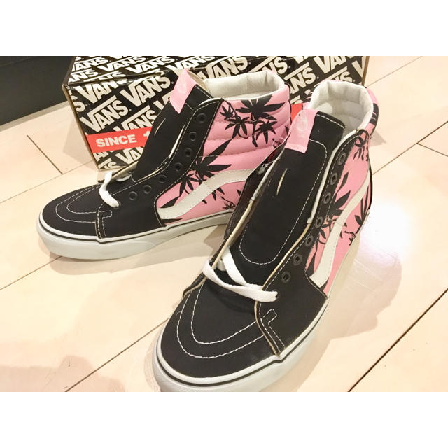 VANS(ヴァンズ)の新品 バンズ VANS SK8-HI 27cm メンズの靴/シューズ(スニーカー)の商品写真