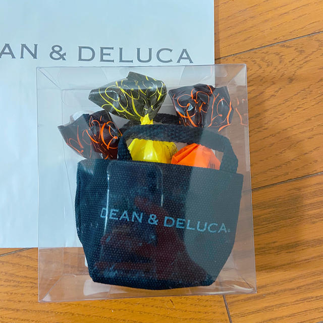 DEAN & DELUCA(ディーンアンドデルーカ)の値下げ！DEAN&DELUCA ミニトート・焼き菓子セット 食品/飲料/酒の食品(菓子/デザート)の商品写真