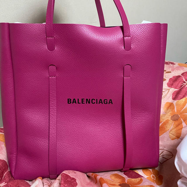 週間売れ筋 - Balenciaga BALENCIAGA M エブリデイトート 新品未使用