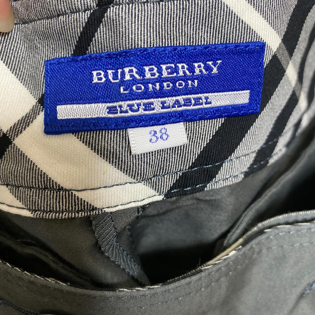 BURBERRY BLUE LABEL(バーバリーブルーレーベル)のショートパンツ レディースのパンツ(ショートパンツ)の商品写真