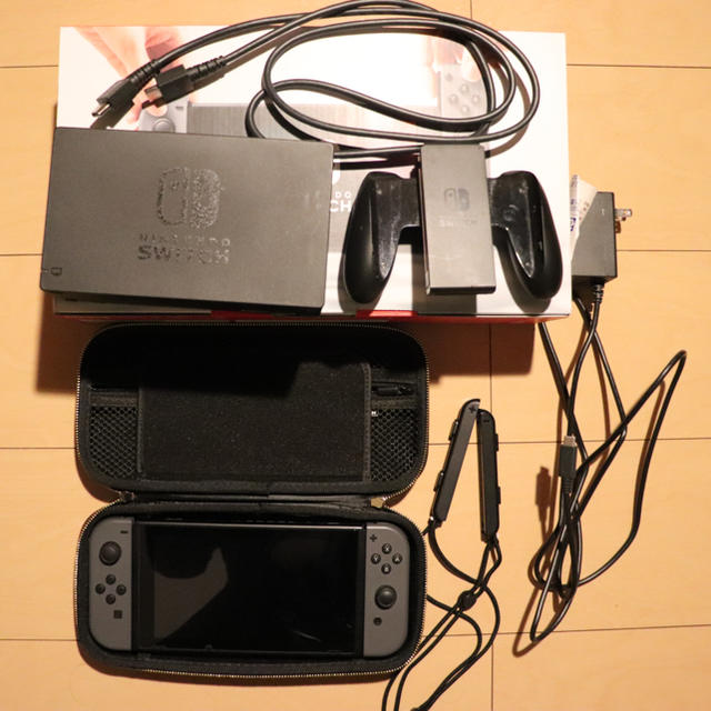Nintendo Switch グレー 本体＋スマブラ、マリオパーティー