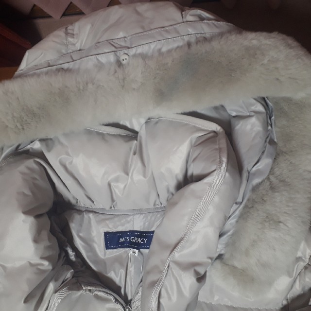 M'S GRACY(エムズグレイシー)の新品2019冬季カタログ未使用ダウンコート レディースのジャケット/アウター(ダウンコート)の商品写真