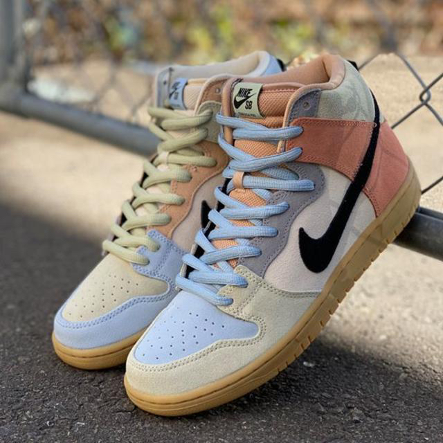 NIKE SB DUNK HIGH PRO EASTER SPECTRUM