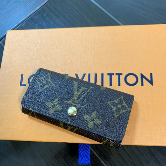 LOUIS VUITTON - 廃盤品 美品 4連キーケースの通販 by love..shop