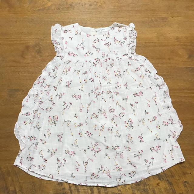 NEXT(ネクスト)のnext☆小花柄フリルワンピース キッズ/ベビー/マタニティのキッズ服女の子用(90cm~)(ワンピース)の商品写真