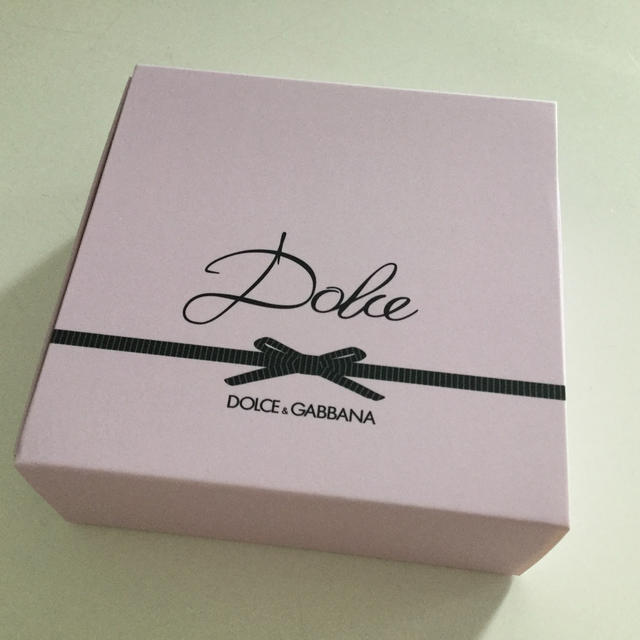 DOLCE&GABBANA(ドルチェアンドガッバーナ)のDOLCE&GABBANA コードイヤフォン スマホ/家電/カメラのスマホアクセサリー(ストラップ/イヤホンジャック)の商品写真