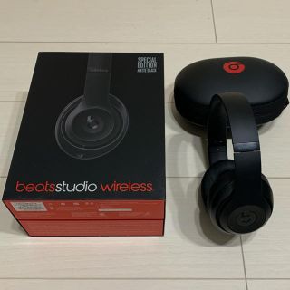 ビーツバイドクタードレ(Beats by Dr Dre)のビーツ　ワイヤレスヘッドホン　(ヘッドフォン/イヤフォン)