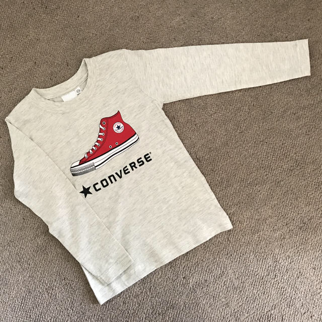 ☆値下げ☆ コンバース  ロンT  110 キッズ/ベビー/マタニティのキッズ服男の子用(90cm~)(Tシャツ/カットソー)の商品写真