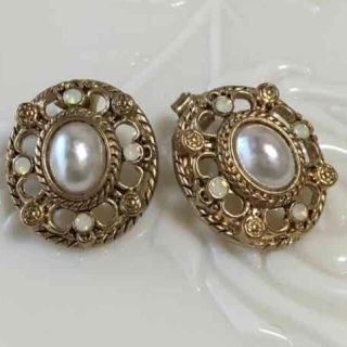 【美品】ピアス(ピアス)