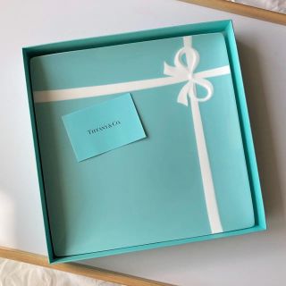 ティファニー(Tiffany & Co.)のティファニー ブルーボックスプレート(I)  ２４㎝(食器)