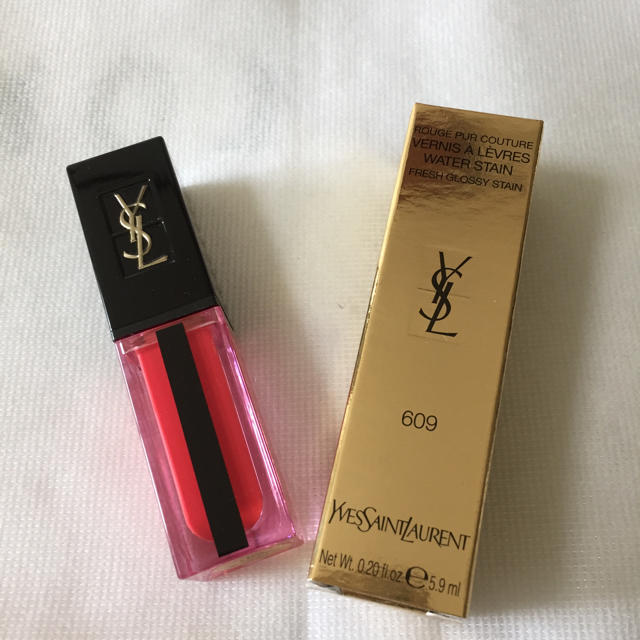 Yves Saint Laurent Beaute(イヴサンローランボーテ)のイヴサンローラン ルージュ★ウォーターステイン609★新品未使用 コスメ/美容のベースメイク/化粧品(口紅)の商品写真