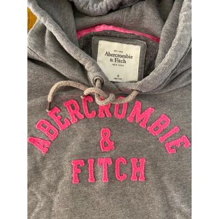 アバクロンビーアンドフィッチ(Abercrombie&Fitch)の【美品】A&F ロゴ スウェット パーカー(パーカー)