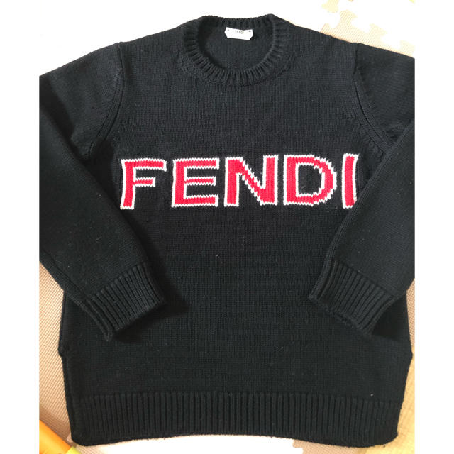 専用です✨FENDI❤️ロゴセーター