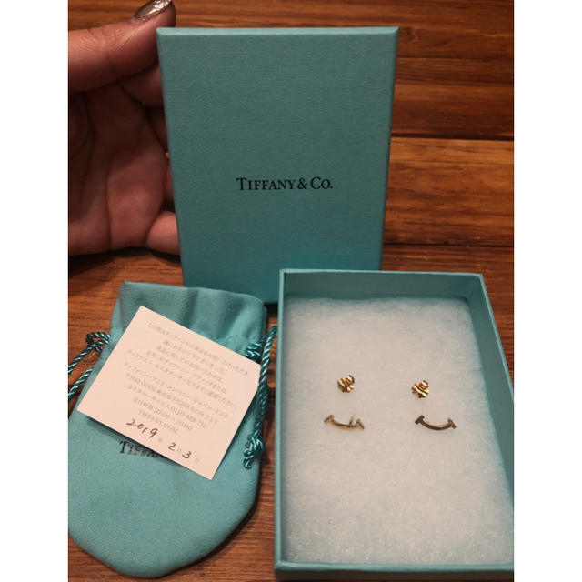 アクセサリーTiffany & Co. Tスマイル　ピアス　2月中の出品