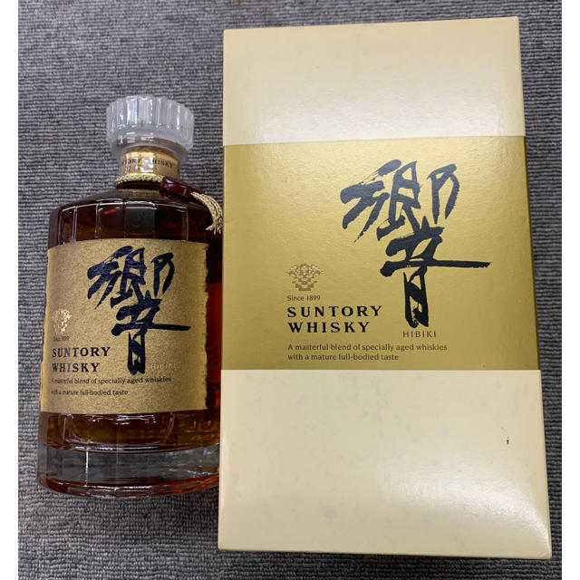 サントリー(サントリー)のサントリー（SUNTORY）響ゴールドラベル　ギフト限定品ウイスキー 食品/飲料/酒の酒(ウイスキー)の商品写真