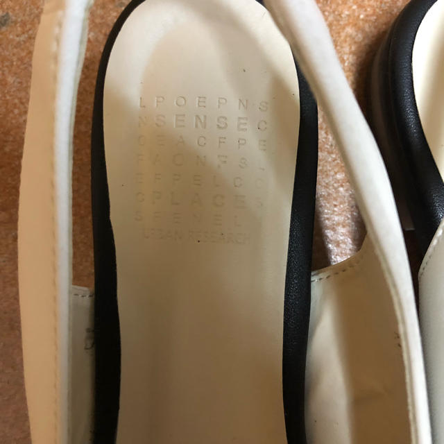 URBAN RESEARCH(アーバンリサーチ)の春におすすめ！！　白　ホワイト　パンプス レディースの靴/シューズ(ハイヒール/パンプス)の商品写真